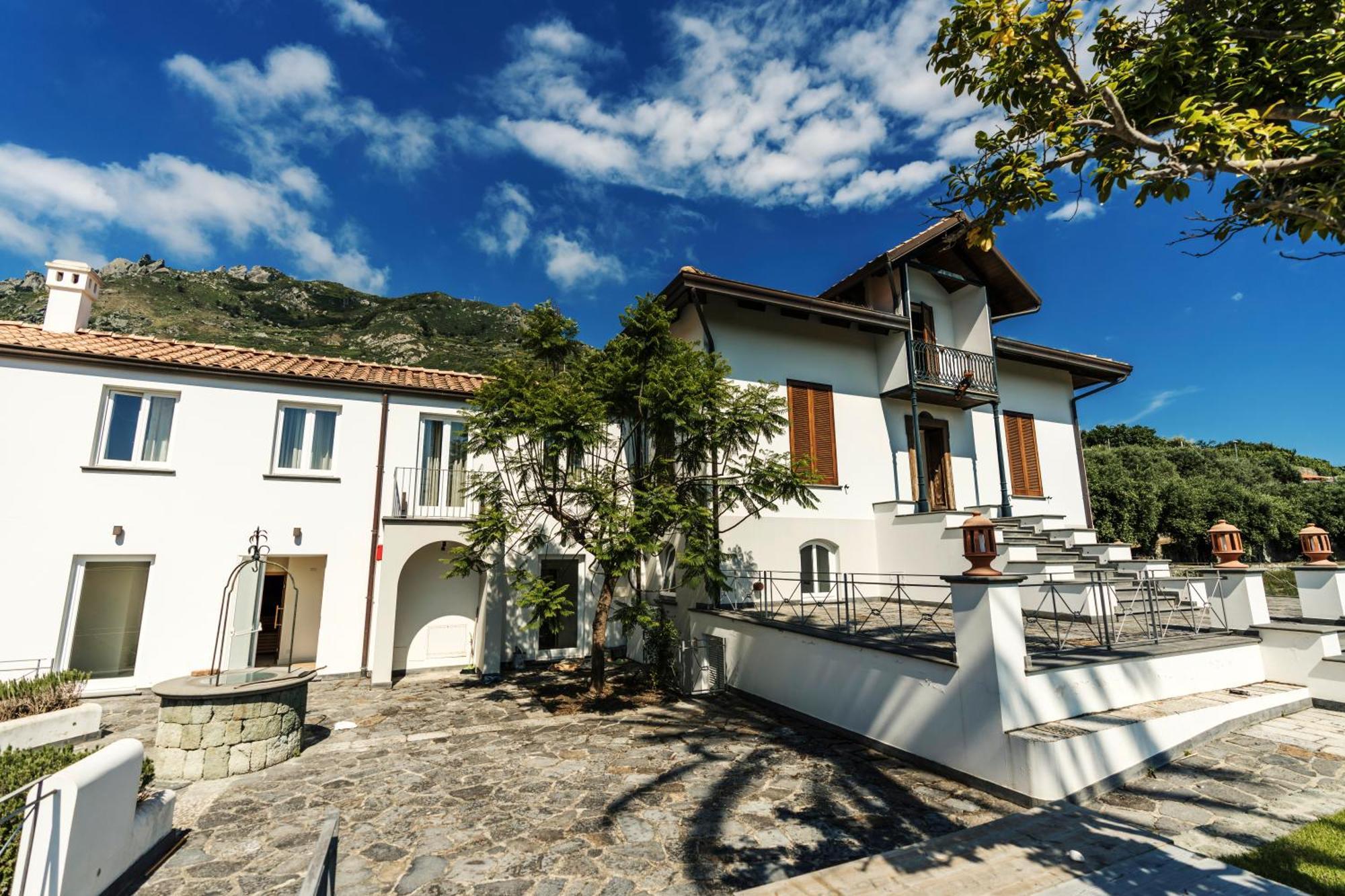 Tenuta Calitto Wine Resort E Spa Иския Екстериор снимка